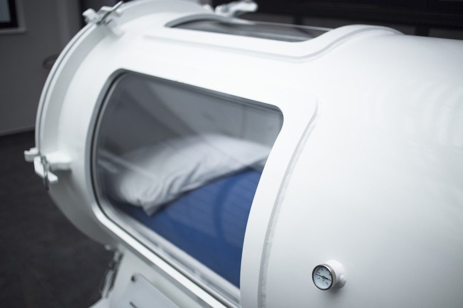 How is hyperbaric oxygenation carried out?